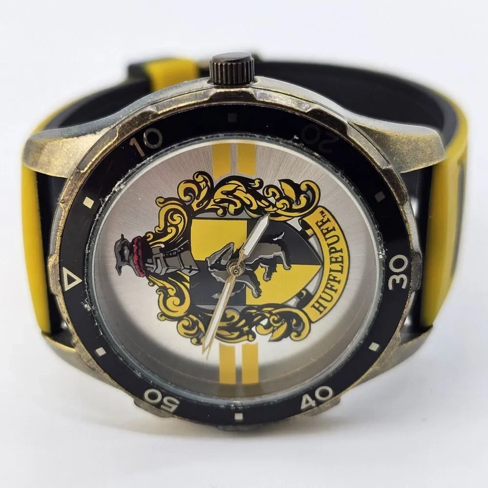 Harry Potter Hufflepuff Men' Watch 44MM‎ Gray Dial Yellow Bands New Battery